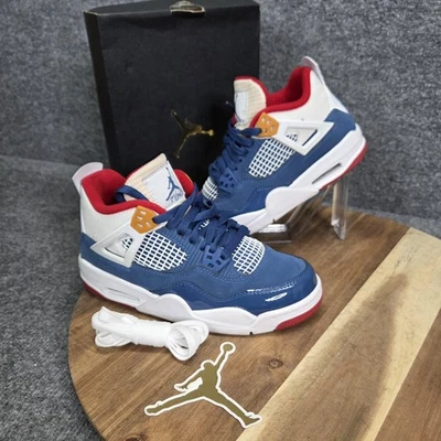 Jordan 4 Retro Zapatos Tenis Juveniles Talla 5Y Azul Blanco Habitación Desordenada DR6952-400 Foto 1 de 4