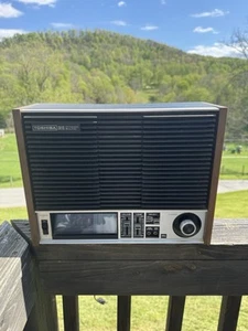 VINTAGE 1973 TOSHIBA SOLID STATE RADIO MODEL RH-541F WOOD VENEER MADE IN JAPAN - Picture 1 of 22