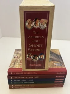 The American Girls Short Stories Mini Books Box Set Book Set (6 Hardcover) - Imagen 1 de 17