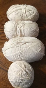 Lot Of 4 Skeins Of Cream Acrylic Yarn  - Picture 1 of 1