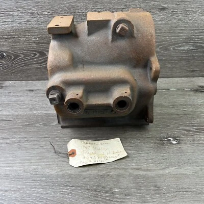 Carcasa de transmisión Willys Jeep T90e-1 1947  Foto 1 de 4