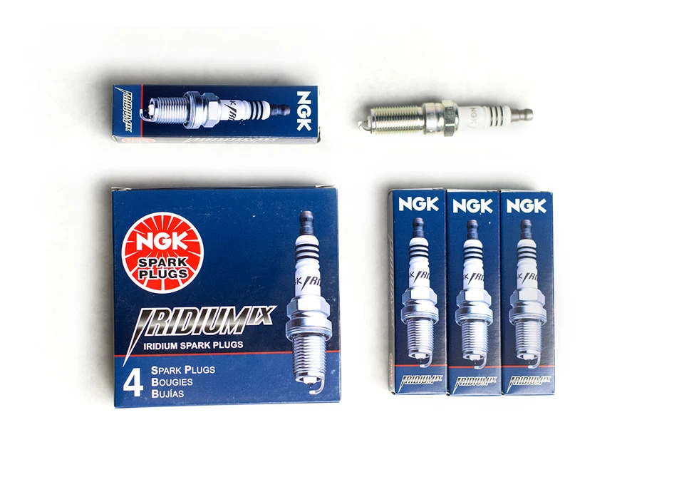 BUJÍAS DE IRIDIO NGK PARA ACURA INTEGRA RS LS GS SE 1.8L B18A B18A1 B18B B18B1 Foto 1 de 1