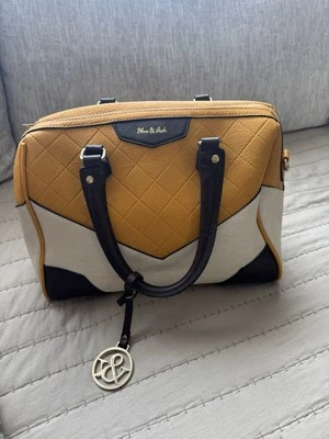 Cartera Colmena y Ceniza Foto 1 de 3