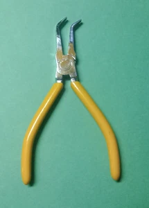 Pinza Beta art. 1018 (becchi piatti storti) nuova - Foto 1 di 3