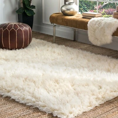 nuLOOM Hand Made Greek Flokati Wool Plush Shag Area Rug in Natural Cream Color