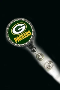 Green Bay Packers work Retractable Reel ID Badge Holder cna scrubs Nicu Lpn Rn - Picture 1 of 2