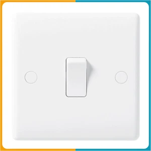 BG Nexus 812 - Slimline Interruptor de Luz Única Blanco 1 Banda 2 Vías - Imagen 1 de 10