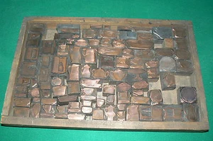 Lot de 93 matrices d'imprimerie en cuivre de la Faiencerie de SARREGUEMINES - Imagen 1 de 4
