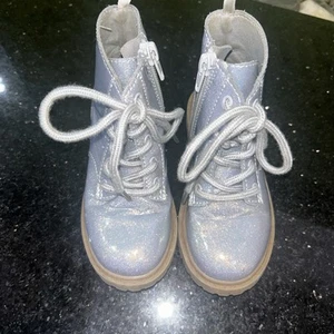 Old Navy Silver Glittery High Top Zip Combat Boots Girls Toddler Size 8 - Picture 1 of 4