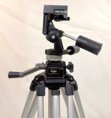 Bogen Manfrotto 3040 3046 Tripod Legs + 3047 Video Fluid Head -Suppor 13.2 lbs - Image 1 of 4