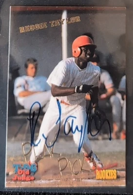 1996 SIGNATURE ROOKIES REGGIE TAYLOR AUTO #P7 PHILLIES 1ST ROUND PICK RC MINI - Image 1 of 2