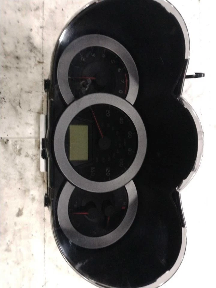 Grupo de velocímetro MPH 4 cilindros compatible con 06-08 RAV4 580011 Foto 1 de 4