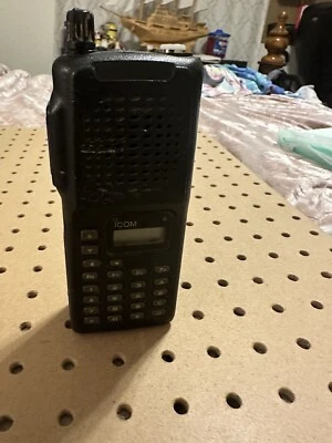 ICOM IC-F4-4 Radio Walkie Talkie 2-Way UHF - Image 1 of 4