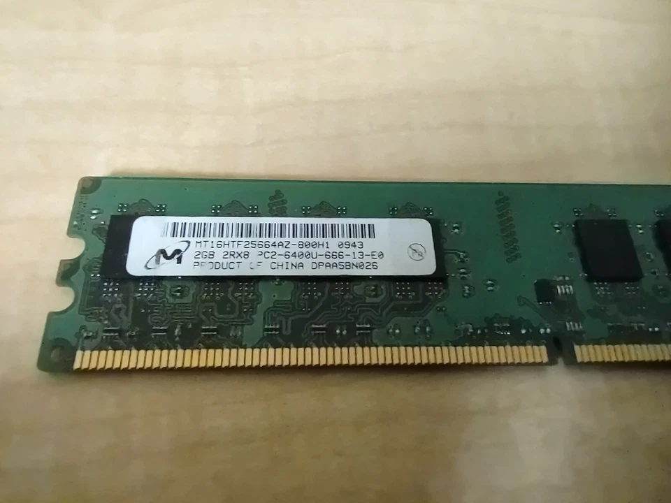 MICRON MT16HTF25664AZ-800H1 2GB DESKTOP DIMM DDR2 PC6400(800) UNBUF 1.8v 2RX8 24 - Image 1 of 1