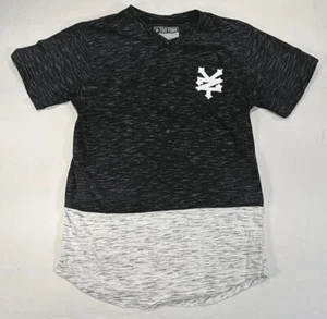 ZOO YORK T-Shirt Boy's size L(14/16) Black & Gray V-Neck Short Sleeve NWOT - Picture 1 of 13