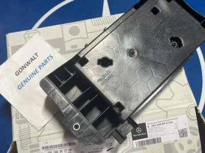 Soporte de unidad de control genuino Mercedes Benz C43 AMG 2017-2020 205540892764 Foto 1 de 3