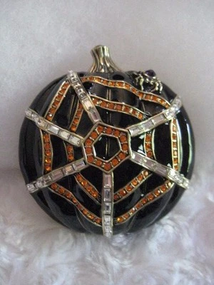Pin HEIDI DAUS "Truco o trato" esmalte y cristal calabaza/araña (original $139,95) Foto 1 de 4