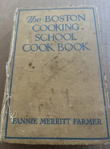 Vintage 1945 Wartime Cookbook ~ Boston Cooking School Cook Book ~ Fannie Farmer - Picture 1 of 12