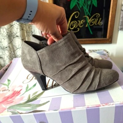 Laura Ashley gray ankle boots with heels size 7B - Image 1 of 4