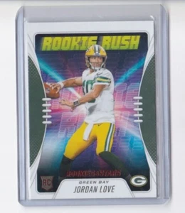 Jordan Love 2020 Rookies & Stars Red Parallel Rookie Rush Insert Rookie Card - Bild 1 von 23