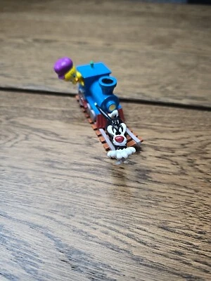 Sylvester & Tweety Vtg Six Flag Looney Tunes Warner Bros. Cake Topper PVC Figure - Image 1 of 4