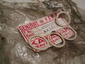NOS Kawasaki OEM H1 F11 MT1 KV75 KX125 KE125 KD125 KS125 92065-090 QTY4 - Imagen 1 de 1