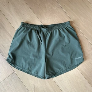 Patagonia Trailfarer Green Shorts - 4" Inseam Kids's 2XL - Picture 1 of 6