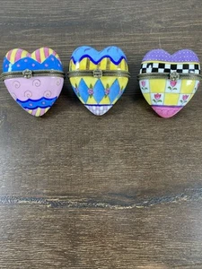 Lotto 3 portagioie porcellana vintage stile Limoges dipinte a mano a forma di cuore - Foto 1 di 5