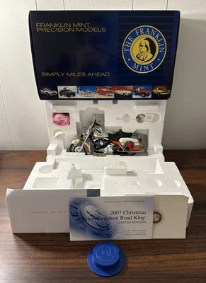 Franklin Mint 2007 Christmas Harley Davidson Road King Diecast Motorcycle 1/10 - Image 1 of 4