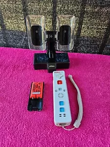 Nintendo Wii Nyko Charge Base Rechargeable Battery Pack With Remote Controller - Picture 1 of 9