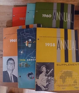 Lot Of Assorted Vintage World Book Annuals 1956-1961 Paperback - Picture 1 of 7
