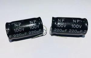 COPPIA CONDENSATORI NON POLARIZZATI  220uF 100v 36X20 mm ELETTROLITICO FILTRI  - Foto 1 di 1