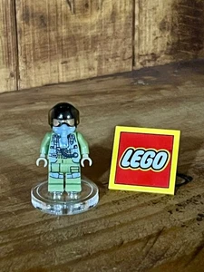 LEGO Comic Con Fighter Pilot w/round baseplate Super Rare Excellent Condition!!! - Picture 1 of 5