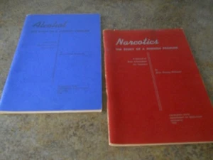 Vintage Manuals of Basic Information for Teachers - 1952/1953 - Picture 1 of 6