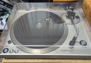 Technics SL-1501 Direct Drive Turntable Record Player Working - Picture 1 of 10