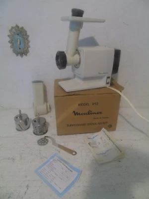 Moulinex Kitchen Works Grinder Slicer Shred Grate - Image 1 of 4