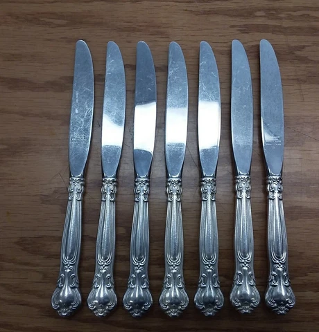 Gorham sterling silver "Chantilly" dinner knife, No Mono Cover