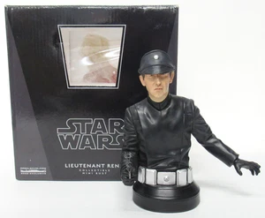 Gentle Giant Star Wars Lieutenant Renz Mini Bust 2008 RebelScum Exclusive - Picture 1 of 13