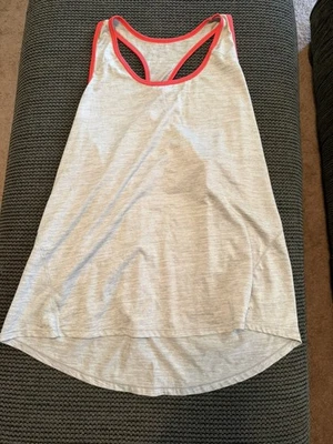 Camiseta sin mangas Danskin Workout talla 2xl espalda deportiva gris rosa intenso ribete Foto 1 de 2