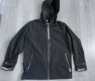 BURBERRY 8017117 黑色 EVERTON 连帽夹克 US 4 — 第 1/4 张图片