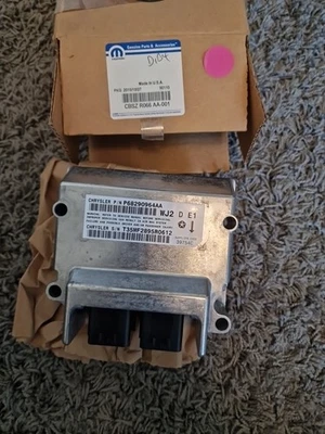 Genuine Mopar Control Unit AIR BAG Occupant Restraint CBSZR066AA JEEP LIBERTY - Image 1 of 4