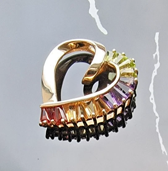 COLGANTE/DIAPOSITIVA CORAZÓN PERIDOTO NATURAL, AMATISTA, CITRINO Y GRANATE ORO 14K Foto 1 de 4