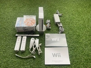 Nintendo Wii Model RVL-001 White Console Games Lot Manual Remotes - Picture 1 of 11