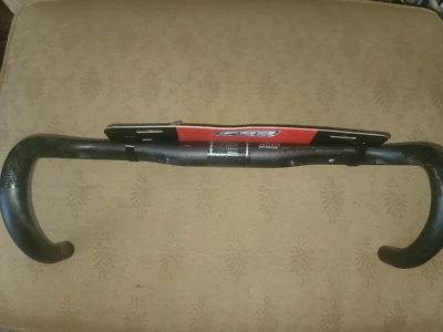 FSA SL-K Compact Carbon Handlebar  440 mm - Image 1 of 3