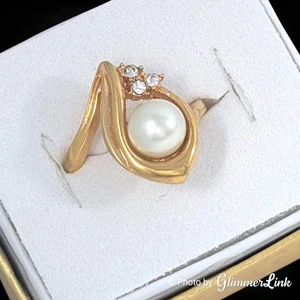 Vintage Faux Pearl Rhinestone Gold Tone Ring Sz 7 - Picture 1 of 7
