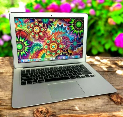 Apple Macbook Air 13" (2017) | i5 1.8GHZ 8GB RAM 512GB SSD | OS Monterey 12 - Image 1 of 4