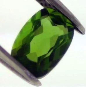 MAN MADE SYNTHETIC PERIDOT 7 X 5 MM CUSHION CUT OUTSTANDING COLOR AAA - Picture 1 of 1