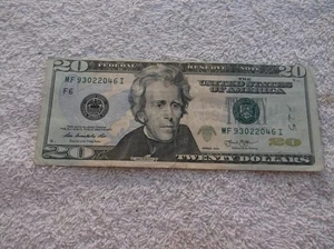 2013 $20 Bill miss cut error WAY off Center - Picture 1 of 6