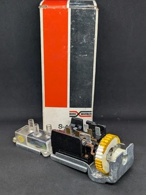 INTERRUPTOR FARO CONTINENTAL LINCOLN 1975 1976 1977 1978 1979 NORS 1975 Foto 1 de 4