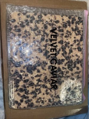 Estuche Terciopelo Caviar Ipad Pro 12.9 pulgadas Floral Blanco y Dorado Estuche Foto 1 de 4